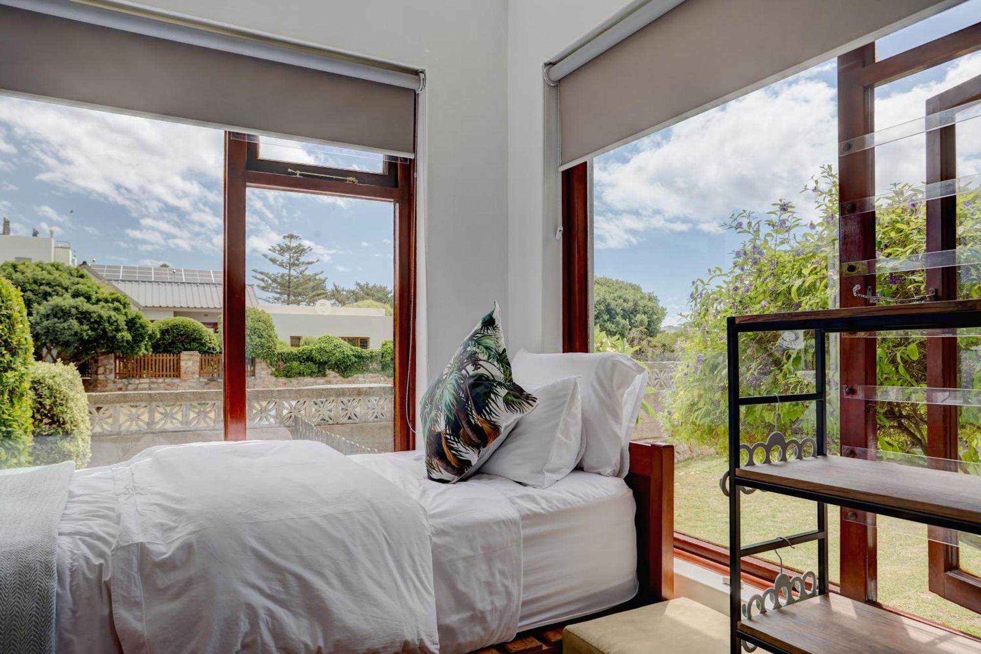 Hotel Beautiful Abalone Hermanus Exterior foto